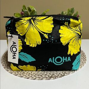 Aloha Collection Pouch “Yellow Hibiscus “Print